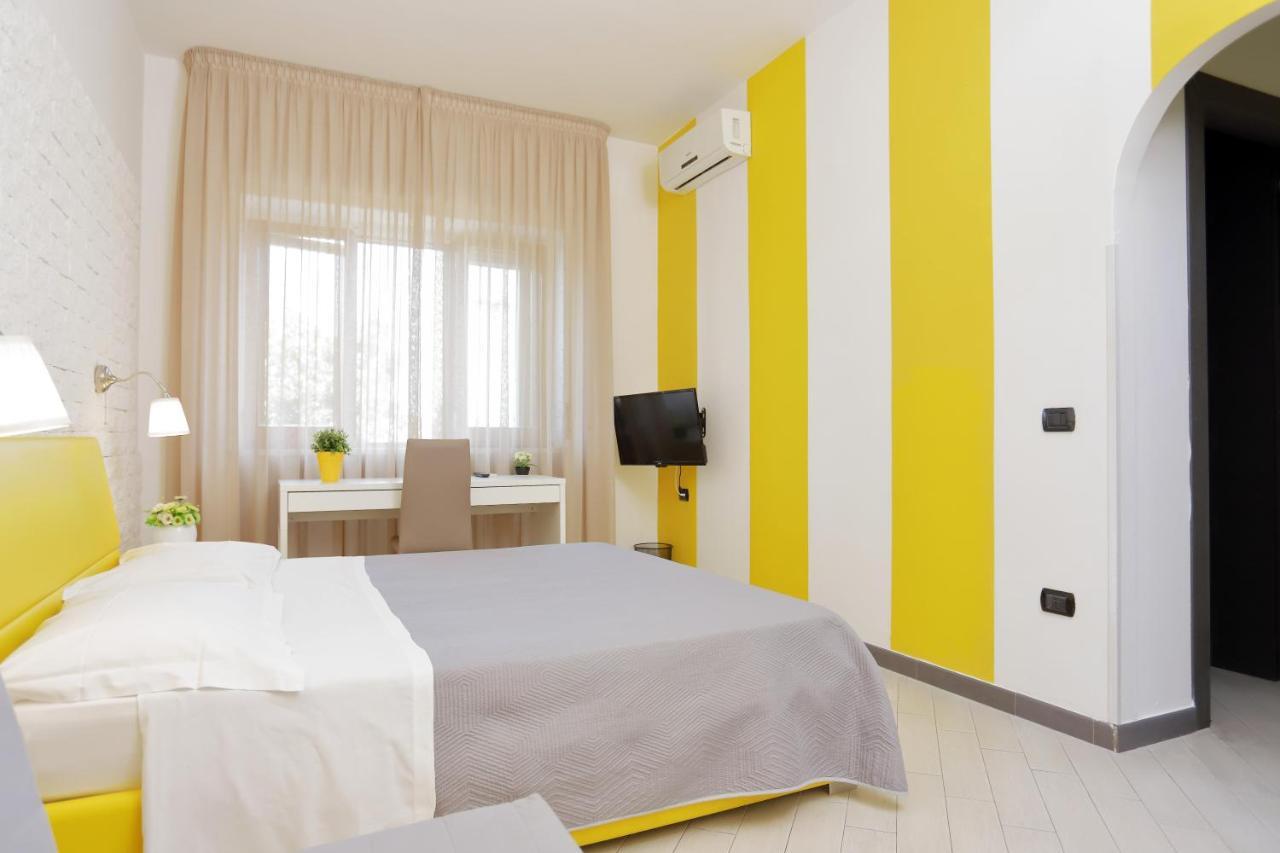 Guest House Le Tre Isole Sorrento Dış mekan fotoğraf